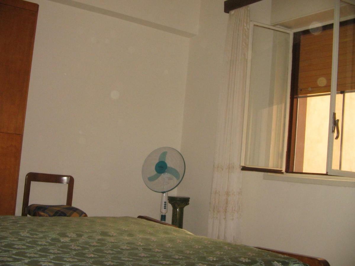 Apartamento Bilocale Patti Exterior foto